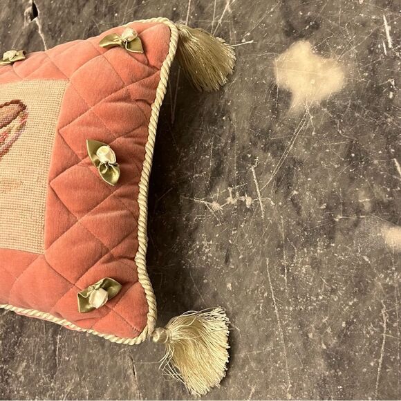 Vtg Handmade Embroidered Needle Point Tapestry Ruffle Tassel Rectangle Pillow - Picture 8 of 12